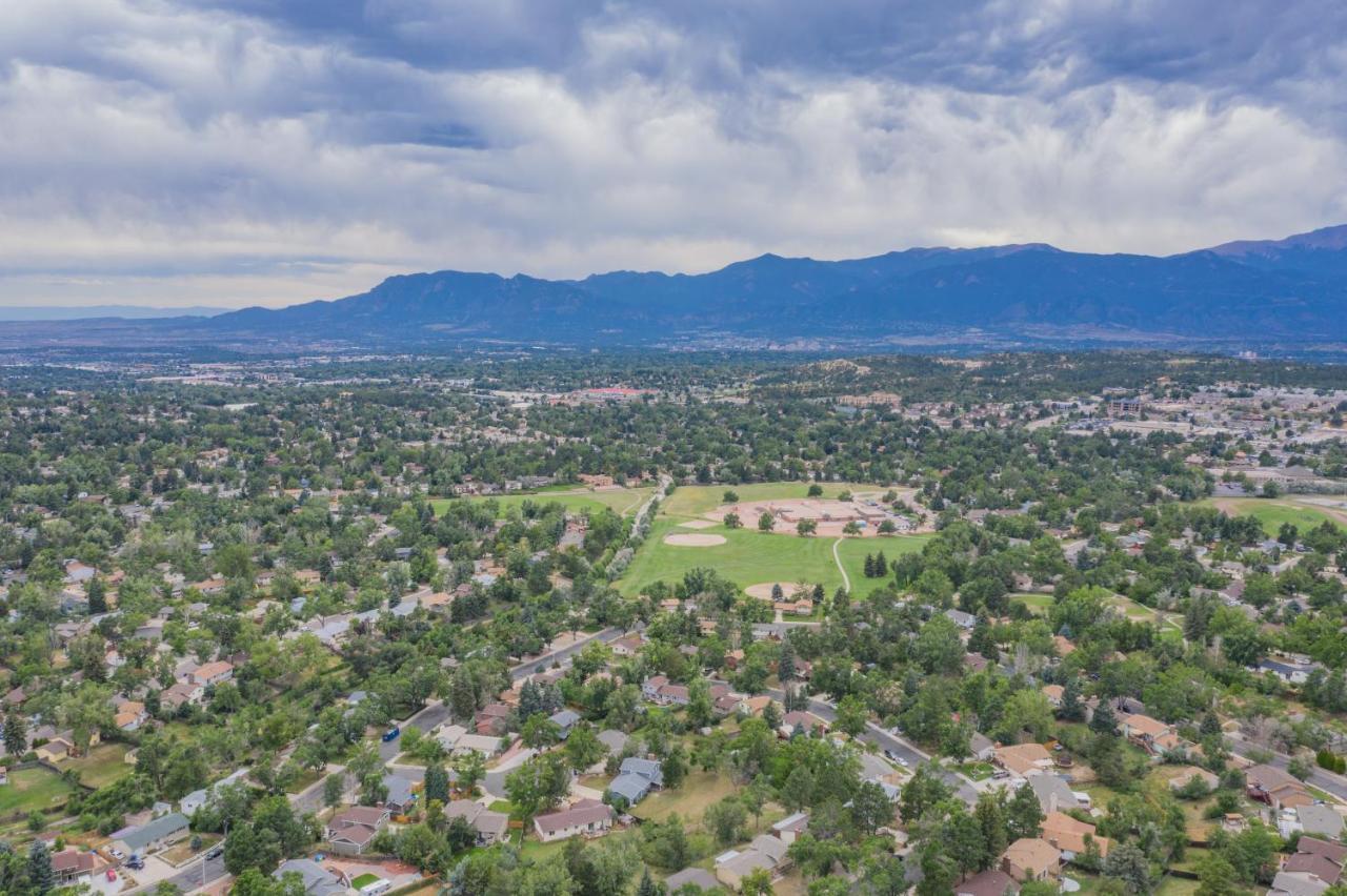 Wonderful Spacious 5Br Colorado Springs House Villa ภายนอก รูปภาพ
